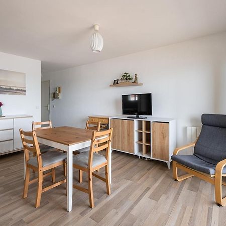 Charmant Appartement Face A La Mer Avec Balcon Houlgate Exterior foto
